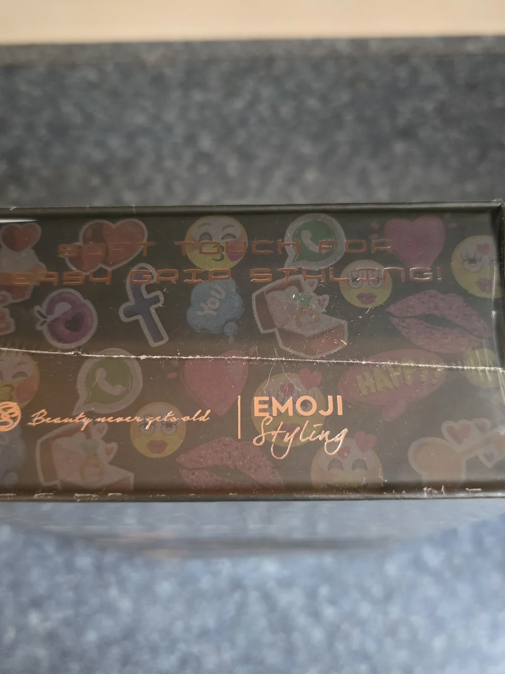 Royale USA Flat Iron In Emoji Collectible Box